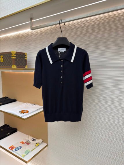 THOM BROWNE Knitted Polo Shirt with Puppy Motif on Back [Women's]