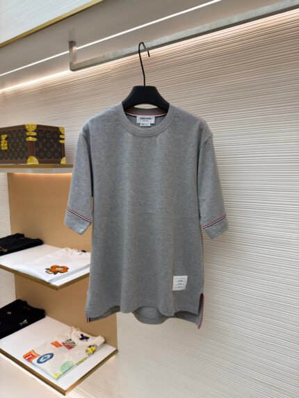 THOM BROWNE Short-Sleeve Crewneck T-Shirt with Tricolor Cuff Stripes