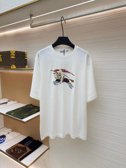 BURBERRY Colorful Cavalry Embroidery Crew-Neck Short-Sleeve T-Shirt