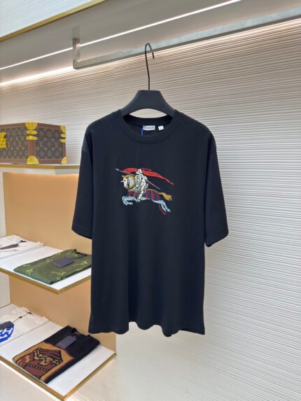 BURBERRY Colorful Cavalry Embroidery Crew-Neck Short-Sleeve T-Shirt