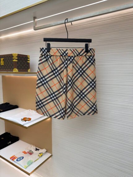 Burberry Elastic-Waist Plaid Silk Casual Shorts