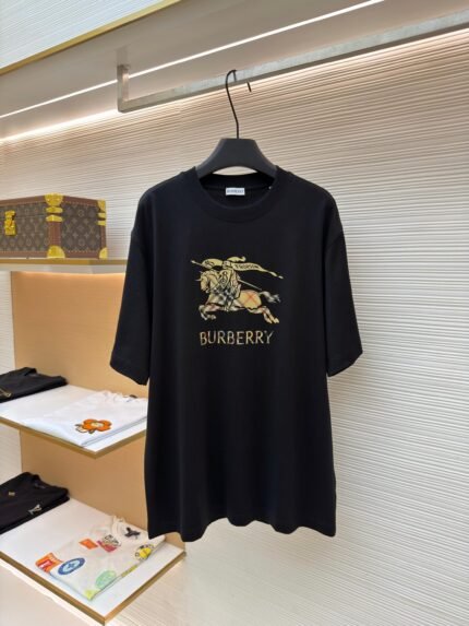 Burberry Gradient Equestrian Knight Print T-Shirt