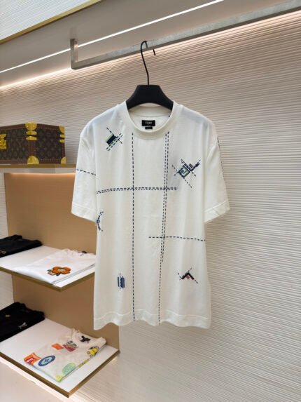 Fendi Crew-Neck Short-Sleeve T-Shirt with Cut-Thread Embroidery