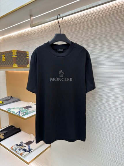 Moncler Short-Sleeve Crew-Neck Pullover with Rubberized Print