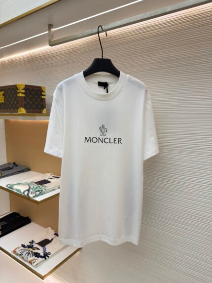 Moncler Short-Sleeve Crew-Neck Pullover with Rubberized Print