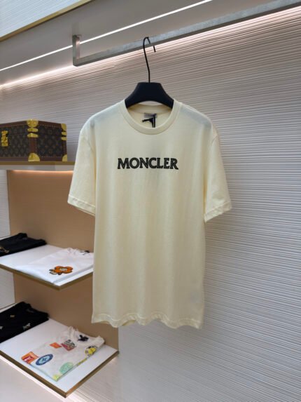 Moncler logo-print short-sleeve T-shirt
