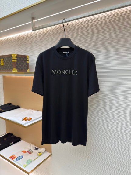 Moncler logo-print short-sleeve T-shirt